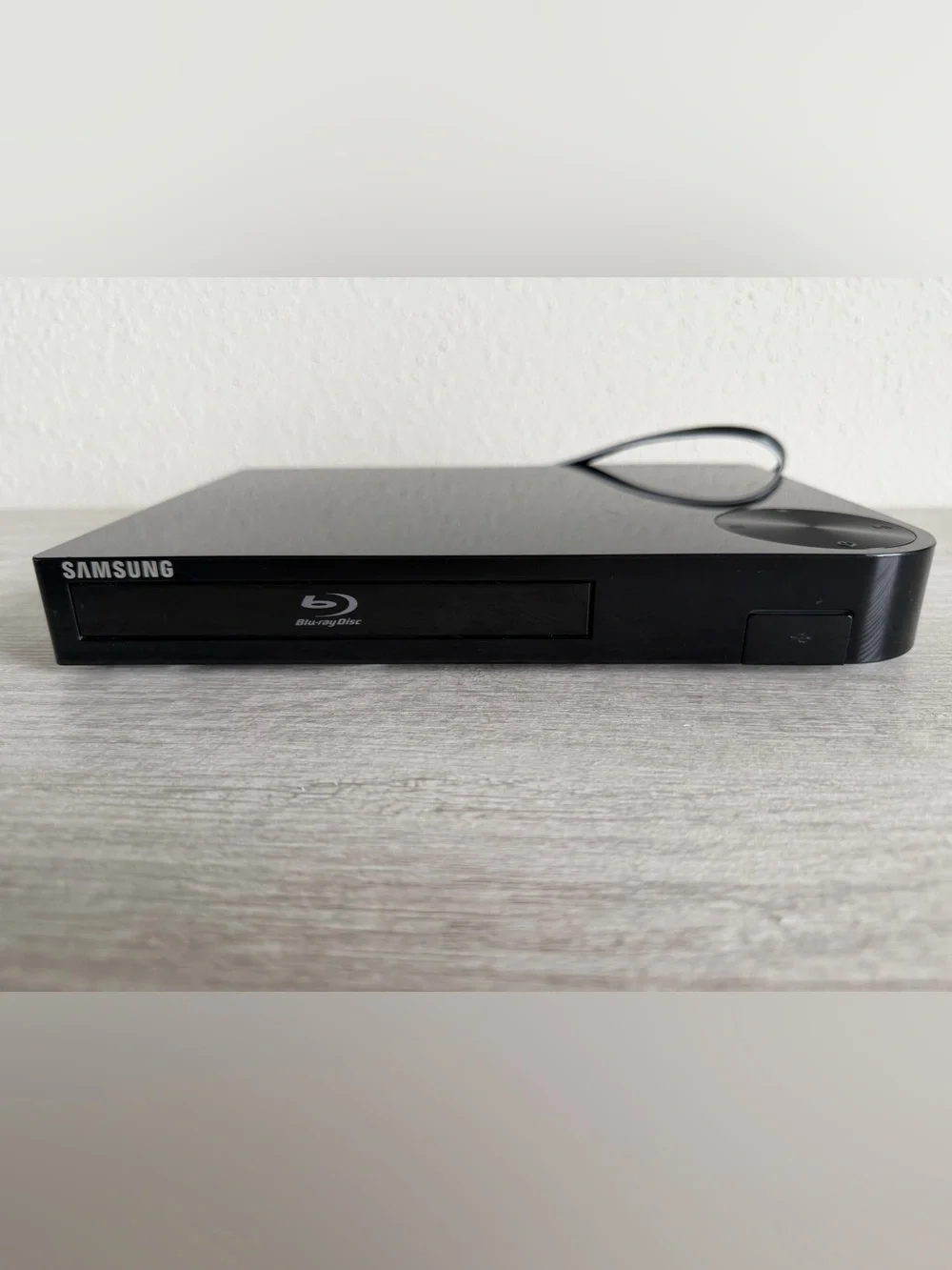 Samsung BD-F5700 Blu-ray Player Wi-Fi 1080p Full HD No Remote